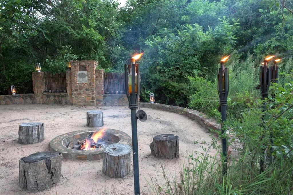 Labyrinth meditation space